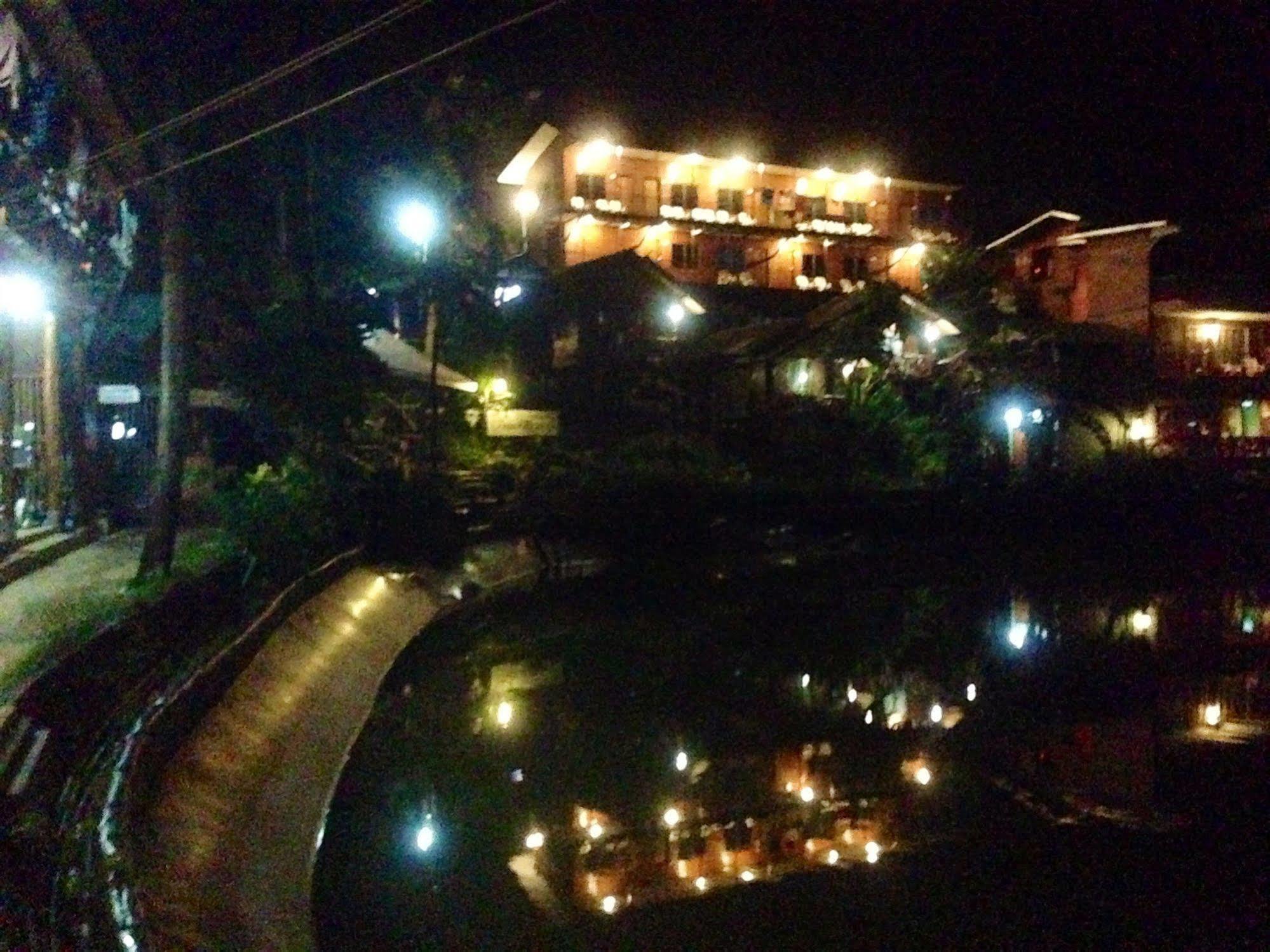 Tapear Resort Islas Phi Phi Exterior foto